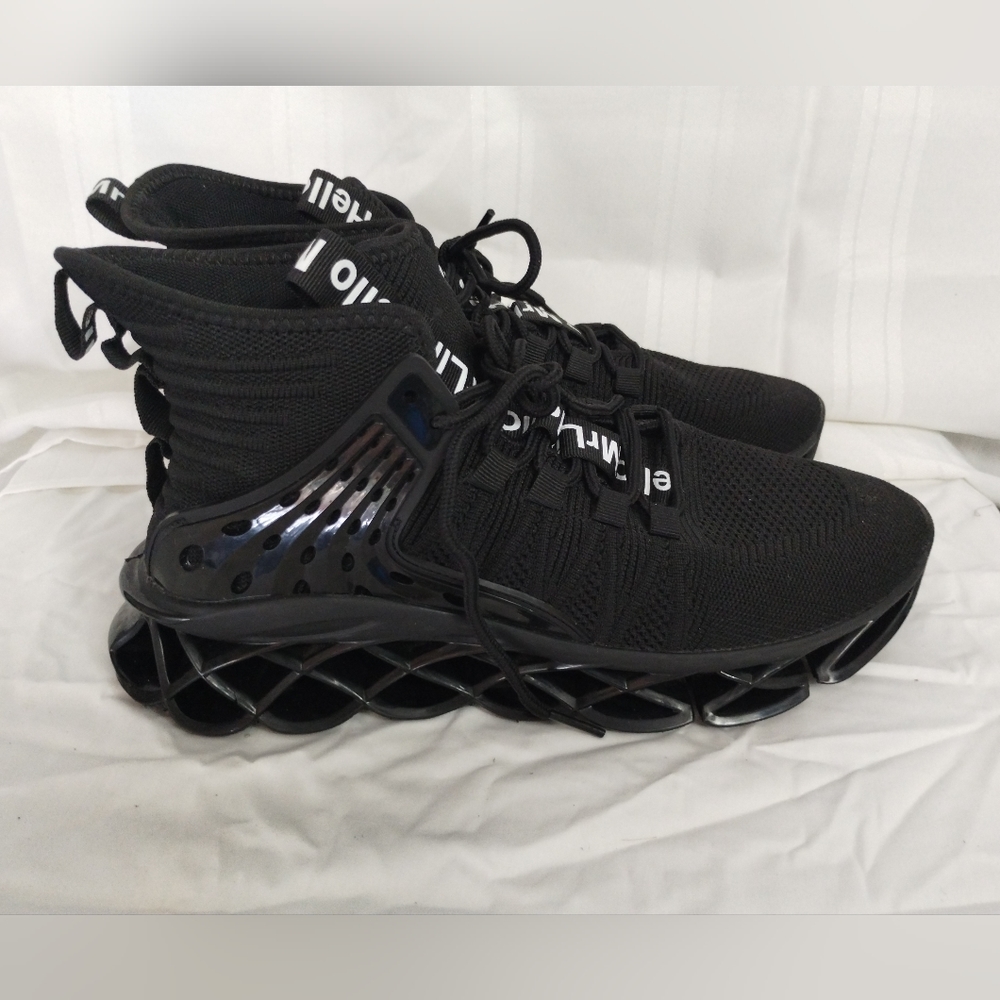 Hello MrLin mens shoes size 42eur